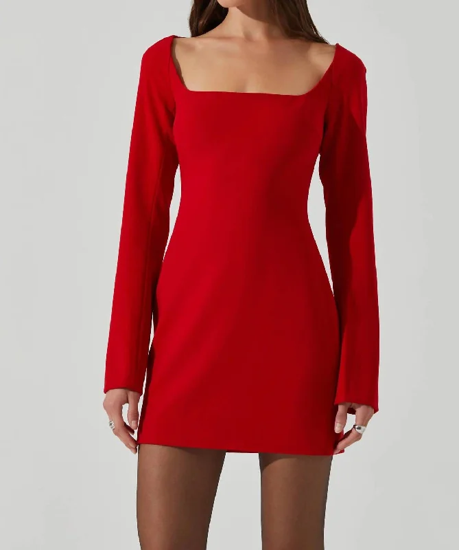 Calanthe Mini Dress In Red